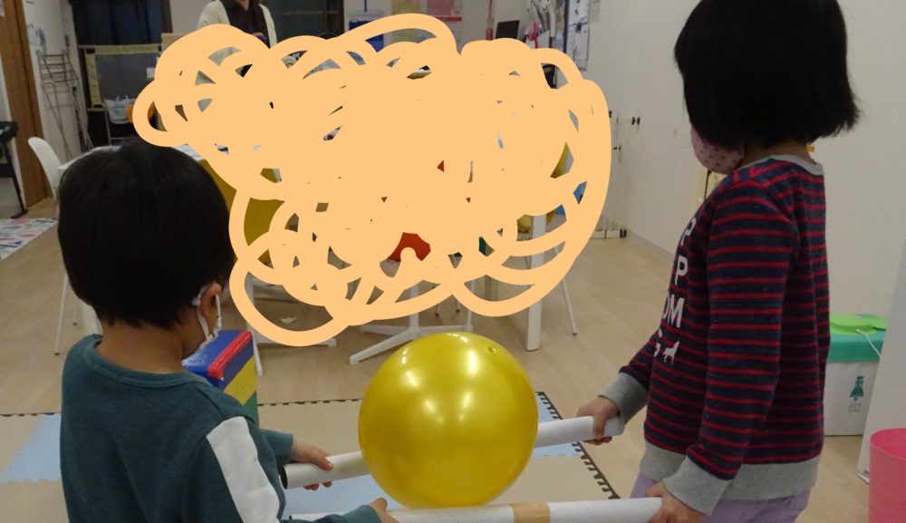 ボール運びリレーをしたよ☆